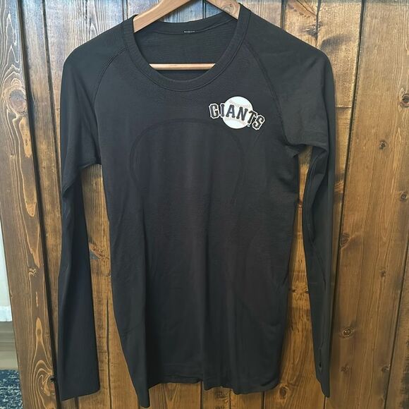 Lululemon long Sleeve Giants Branded Swiftly, Size 8 - Picture 1 of 6